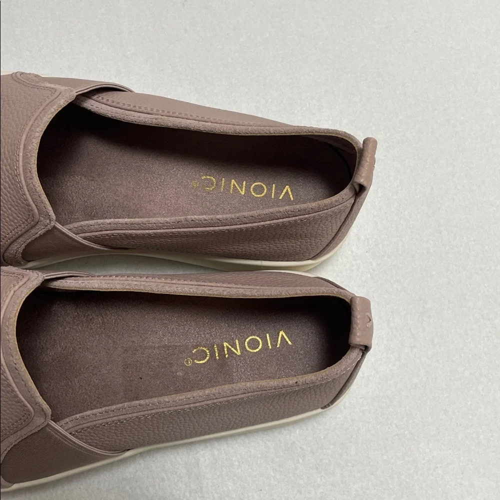 Vionic Cambria Slip On Sneakers in Magnolia Dusk